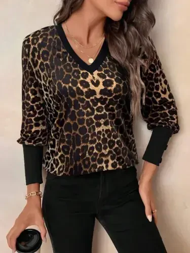 Women's Long Sleeve V Neck Patterned Supreme Blouse - 5