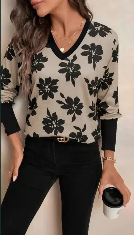Women's Long Sleeve V Neck Patterned Supreme Blouse - 3