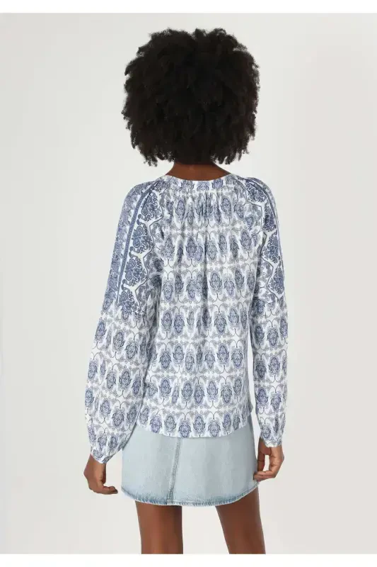 Women's Long Sleeve V-Neck Printed Blue Blouse - 2