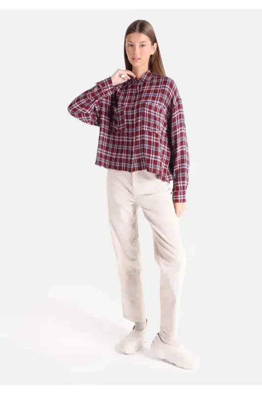 Women's long-sleeved plaid burgundy shirt - 3