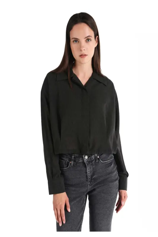 Women's long-sleeved, regular fit shirt in anthracite - 1