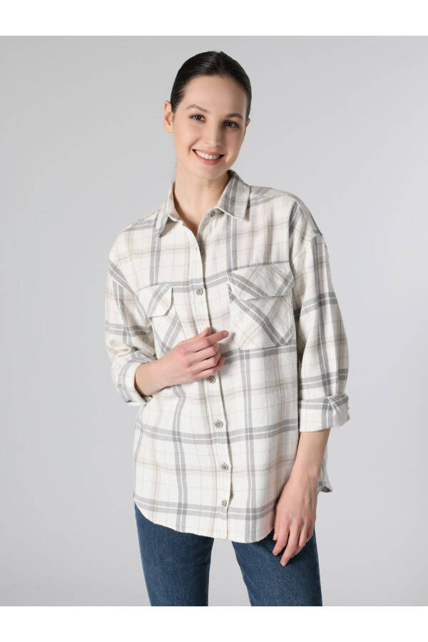 Women's long-sleeved striped beige shirt - 3