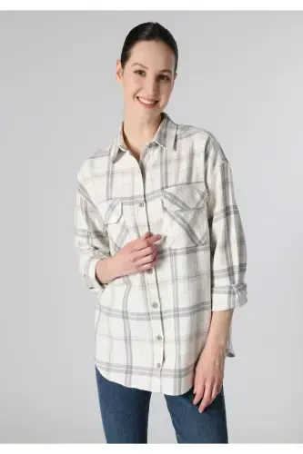 Women's long-sleeved striped beige shirt - 3