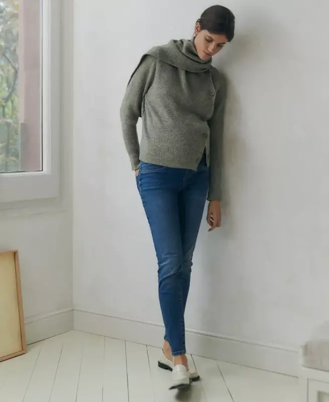 Women's Maternity Skinny Jeans - 2