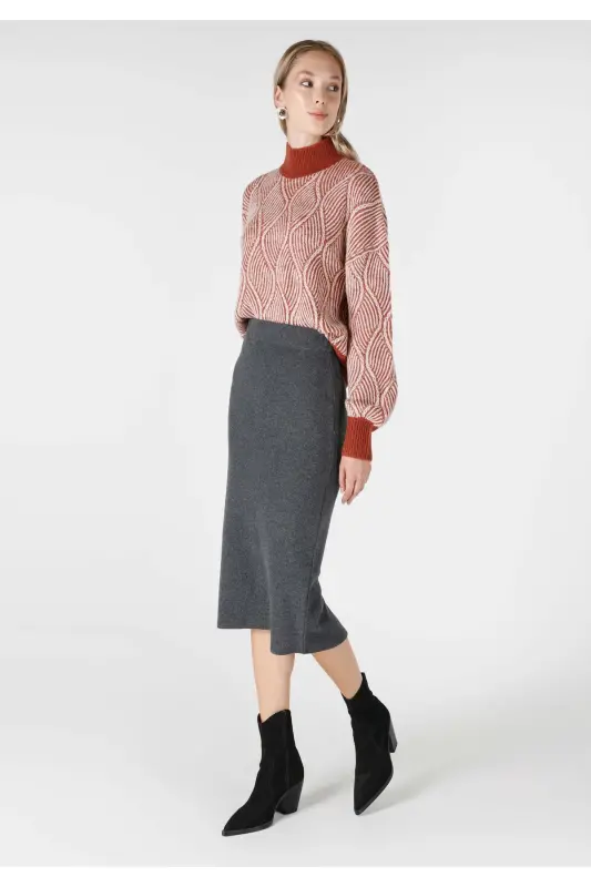 Women's midi skirt, slim fit, anthracite - 1