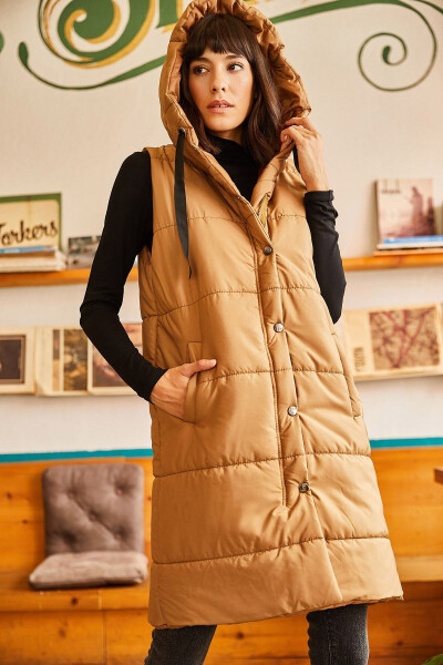 Women's Milk Coffee Hooded Pocket Puffer Vest YLK-19000007 - 3
