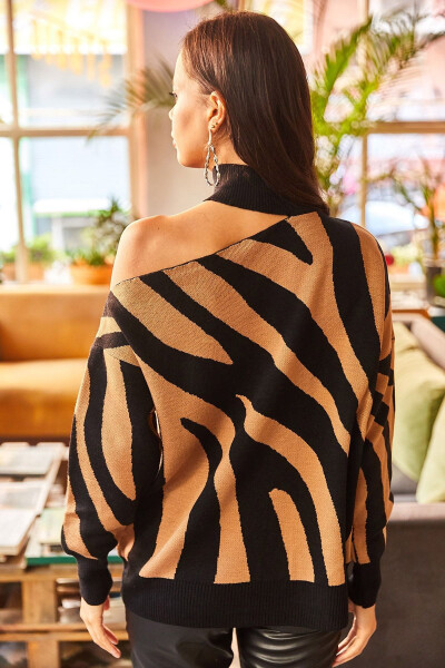 Women's Mink One Shoulder Zebra Pattern Oversized Knitted Sweater KZK-19000540 - 5