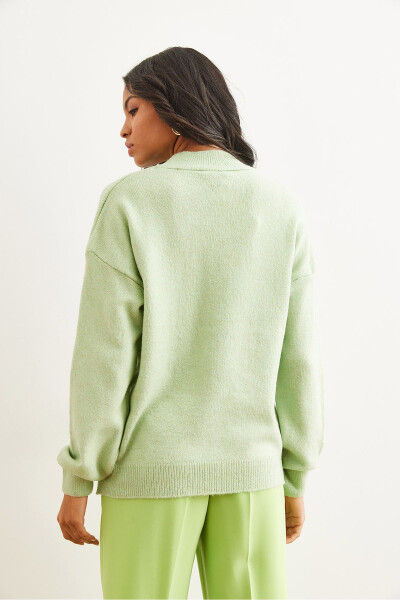 Women's Mint Green Mock Neck Oversized Knit Sweater KZK-19000875 - 6