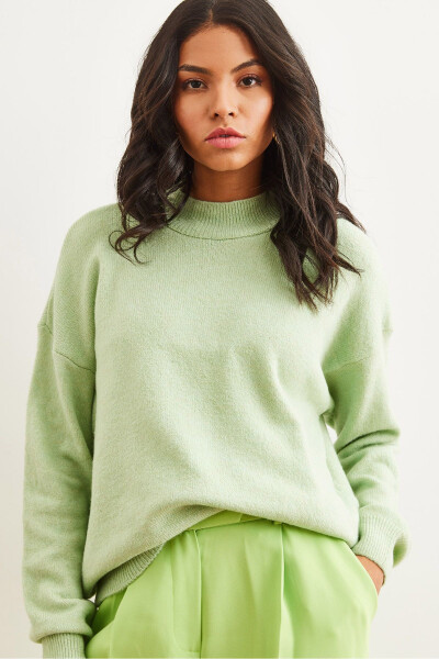 Women's Mint Green Mock Neck Oversized Knit Sweater KZK-19000875 - 9