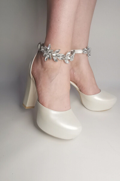 Women's Mother-of-Pearl Broken White 12 Cm Stone Platform Heel Evening Bridal Shoes - 1