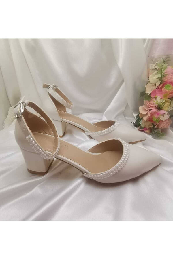 Women's Mother-of-Pearl Broken White Pearl Embellished 5 Cm Thick Heeled Comfortable Dress Bridal Shoes - 3