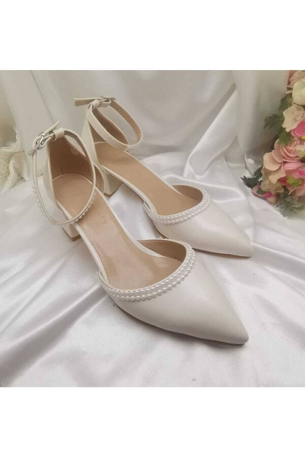 Women's Mother-of-Pearl Broken White Pearl Embellished 5 Cm Thick Heeled Comfortable Dress Bridal Shoes - 7