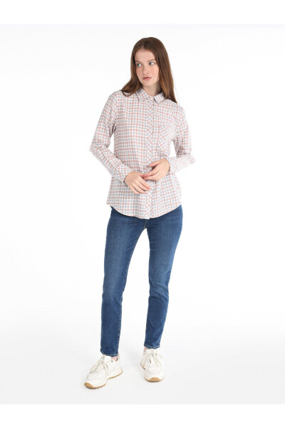 Women's multi-colored long sleeve shirt with checkered pocket detail, regular fit - 3