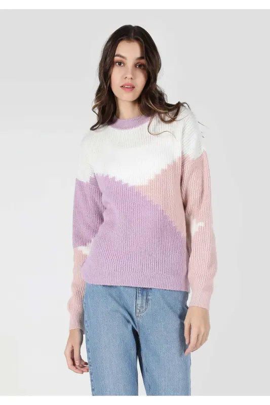 Women's Multicolored Patterned Knit Sweater - 3