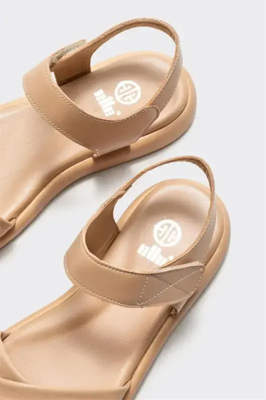 Women's Natural Leather Flat Sandals - 4