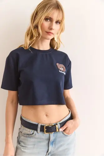Women's Navy Bear Appliqué Crop 2 Thread T-Shirt TS - 4