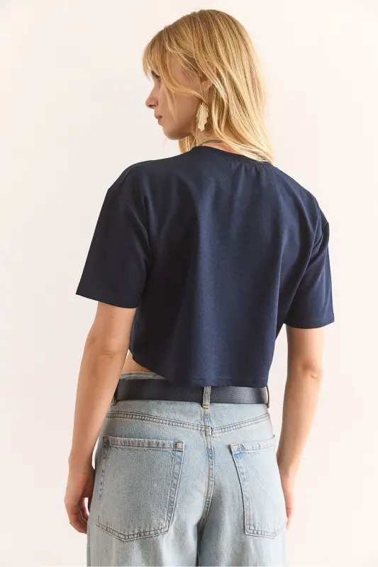 Women's Navy Bear Appliqué Crop 2 Thread T-Shirt TS - 7