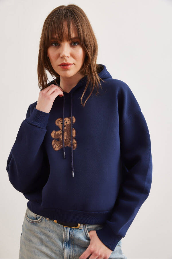 Women's Navy Blue Bear Appliqued Thistle Hoodie Sweatshirt SWT-19000712 - 4