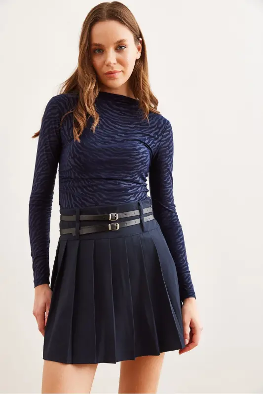 Women's Navy Blue Double Belted Pleated Mini Woven Skirt - 3