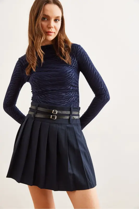Women's Navy Blue Double Belted Pleated Mini Woven Skirt - 6