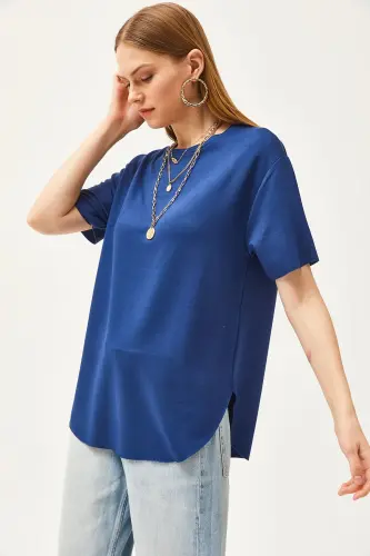 Women's Navy Blue Modal Buttoned Soft Textured Curved Hem - OLALOOK (1)