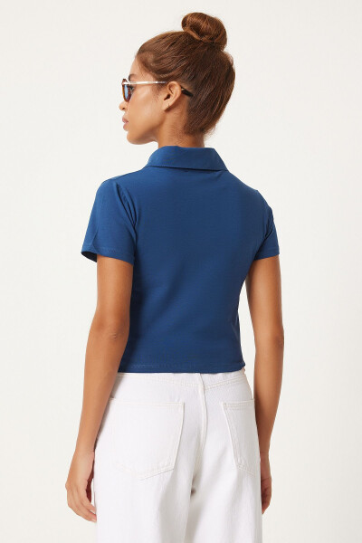 Women's Navy Blue Polo Collar Printed Crop Knitted T-Shirt - 7