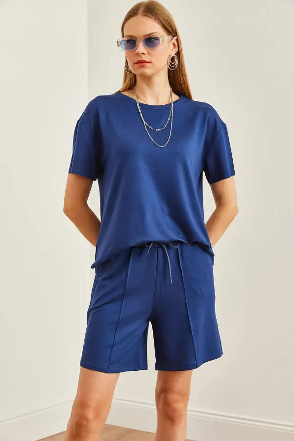 Women's Navy Blue Upper Oval T-shirt, Lower Shorts with Pockets Set TKM-19000303 - 3