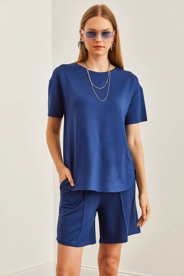 Women's Navy Blue Upper Oval T-shirt, Lower Shorts with Pockets Set TKM-19000303 - 12