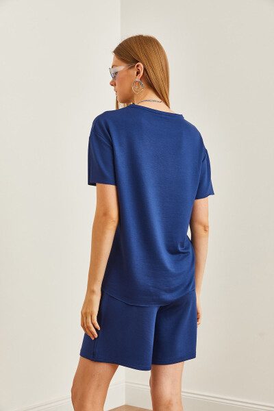 Women's Navy Blue Upper Oval T-shirt, Lower Shorts with Pockets Set TKM-19000303 - 13