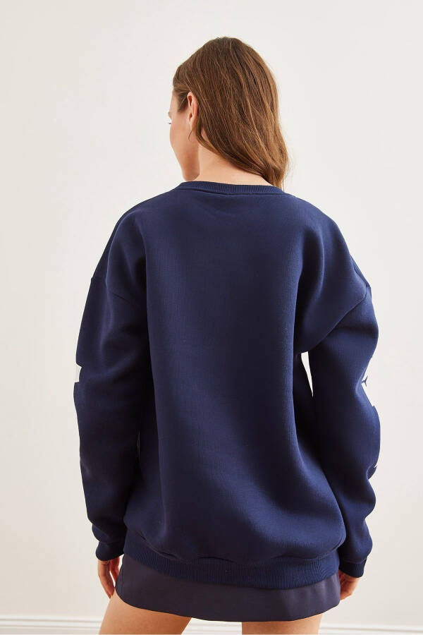 Women's Navy Embossed Print Oversized Thistle Sweatshirt SWT-19000675 - 7