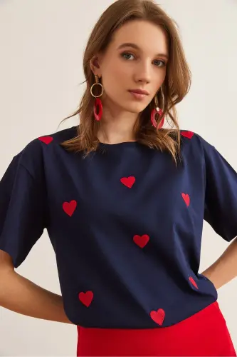 Women's Navy Heart Embroidered Cotton Regular Fit T-shirt 