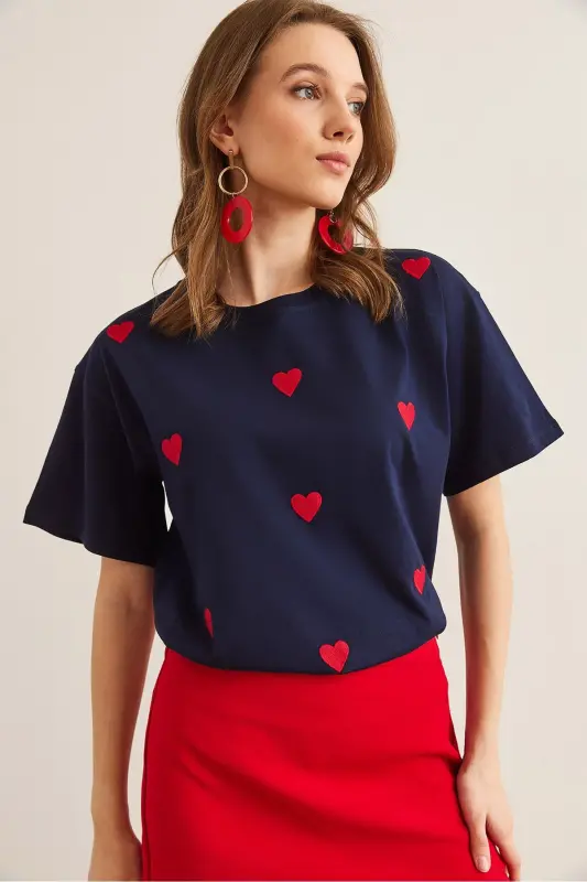 Women's Navy Heart Embroidered Cotton Regular Fit T-shirt - 3