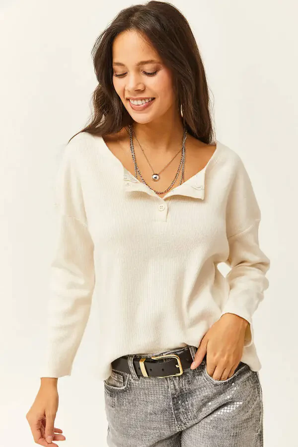 Women's Oatmeal Button-Down Thistle Relaxed Sweater KZK-19000721 - 1