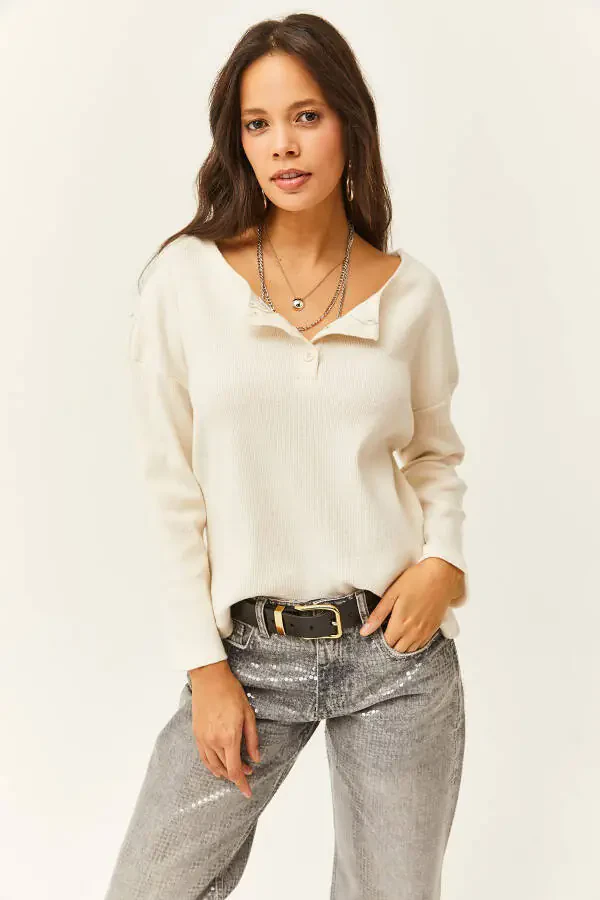 Women's Oatmeal Button-Down Thistle Relaxed Sweater KZK-19000721 - 2