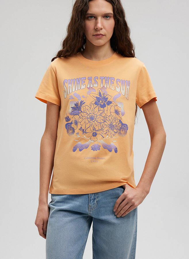 Women's orange T-shirt with floral print, blue polo collar (M1612393-84617) - 1