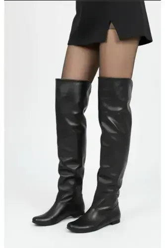 Women's over-the-knee boots in black, large sizes 41-44. - 1