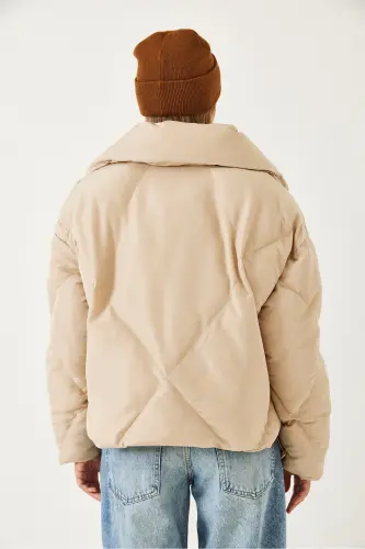 Women's Oversize Puffer Jacket-Beige - 7