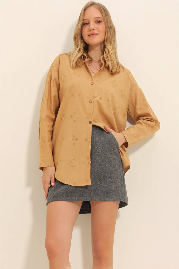 Women's Oversized Linen Shirt with Biscuit Pattern ALC-X11288 - 1