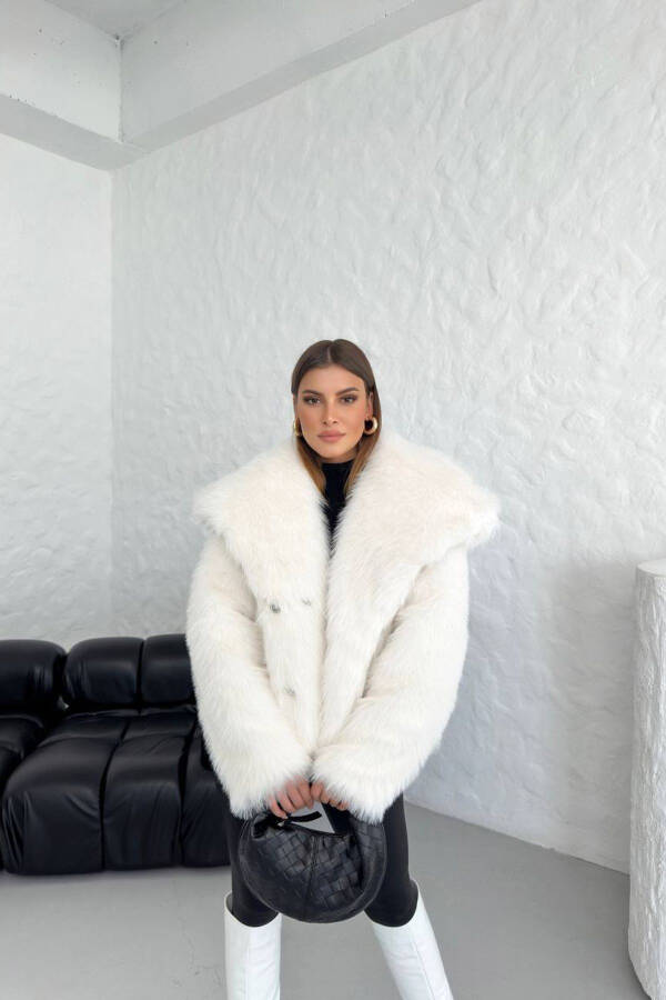 Women's Oversized Snap-Button Fur Coat Nbg037 - 1