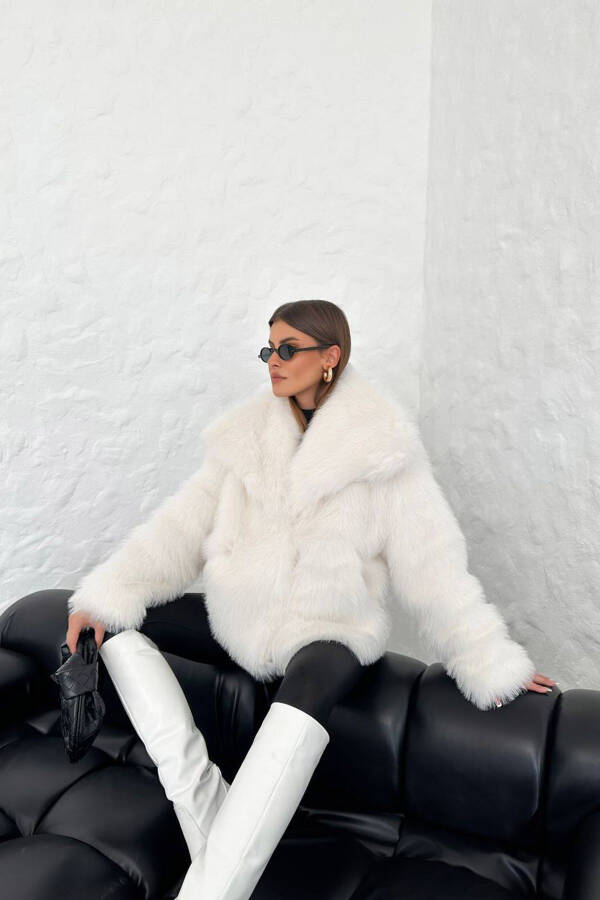 Women's Oversized Snap-Button Fur Coat Nbg037 - 2