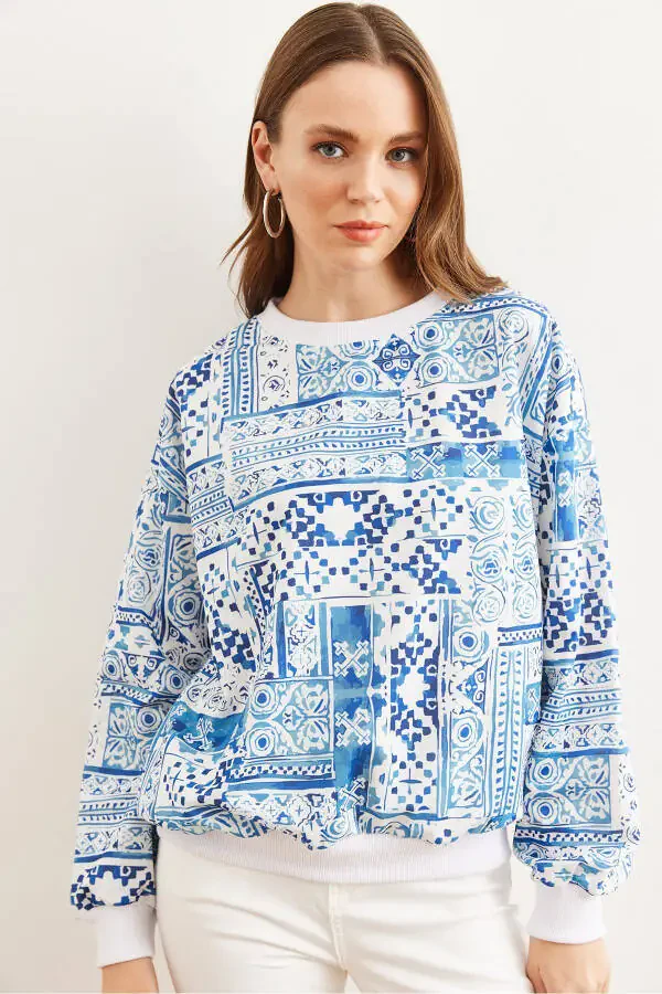 Women's Patch Blue Basic Soft Textured Loose Sweatshirt SWT-19000457 - 2