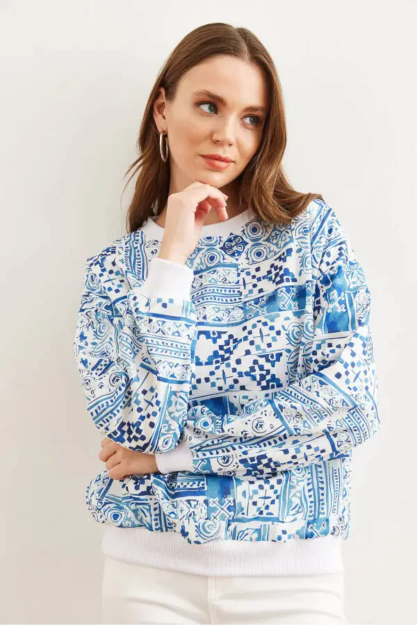 Women's Patch Blue Basic Soft Textured Loose Sweatshirt SWT-19000457 - 3