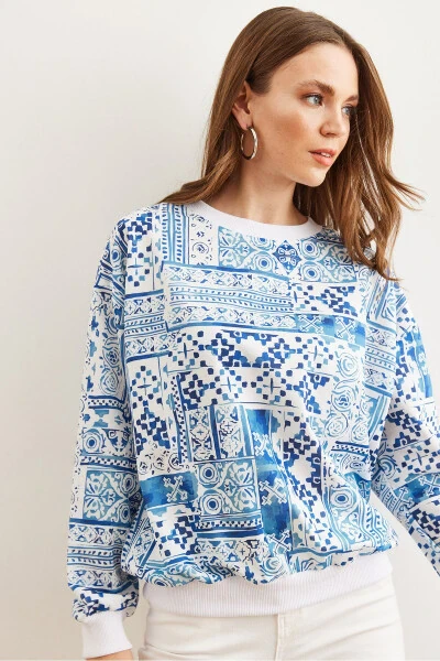 Women's Patch Blue Basic Soft Textured Loose Sweatshirt SWT-19000457 - 4