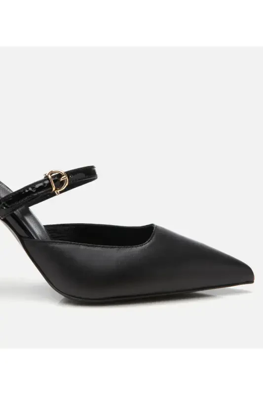 Women's Patent Leather Belted Stiletto - 6