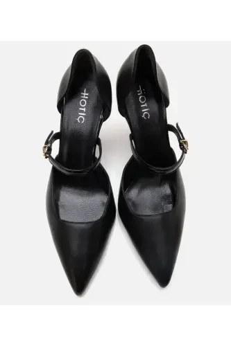 Women's Patent Leather Belted Stiletto - 8