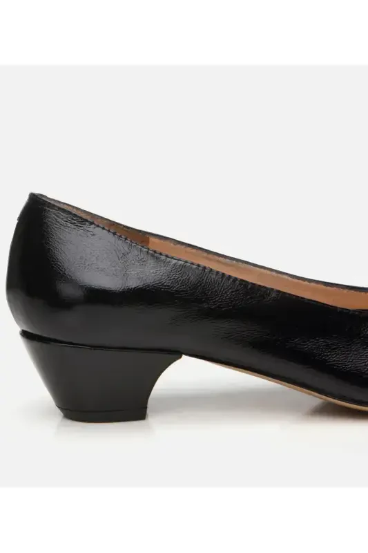 Women's Patent Leather Black Chunky Heel Shoes - 6