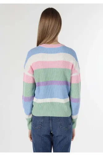 Women's patterned, multi-colored knitted sweater. - COLIN'S (1)