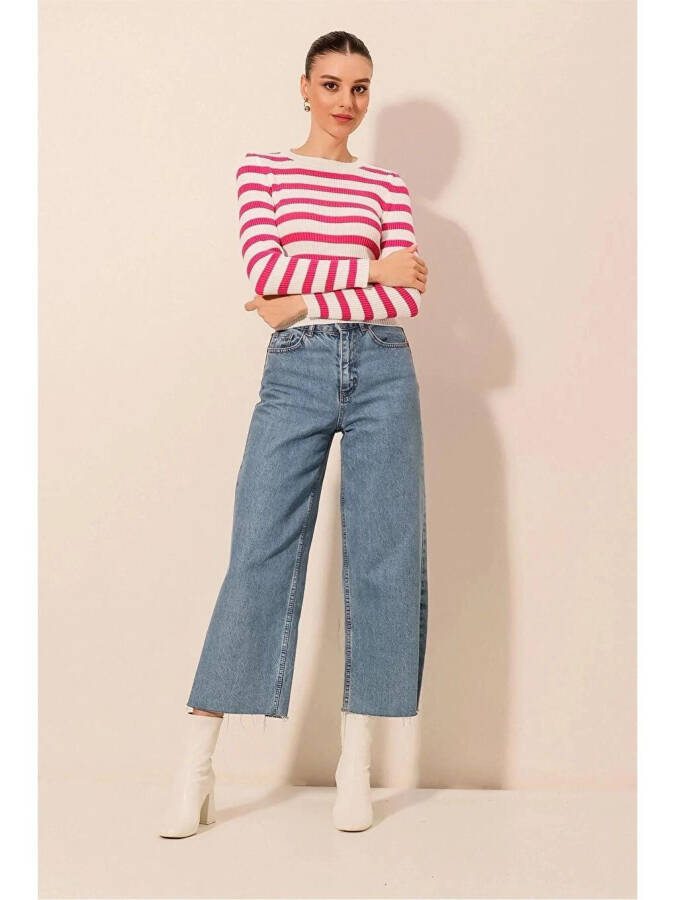 Women's Pink Striped Crew Neck Knit Sweater - 5