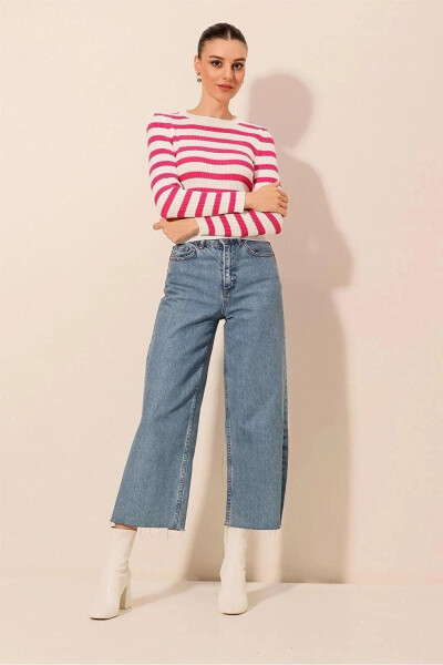 Women's Pink Striped Crew Neck Knit Sweater - 20