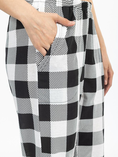 Women's Plaid Sweatpants - 10